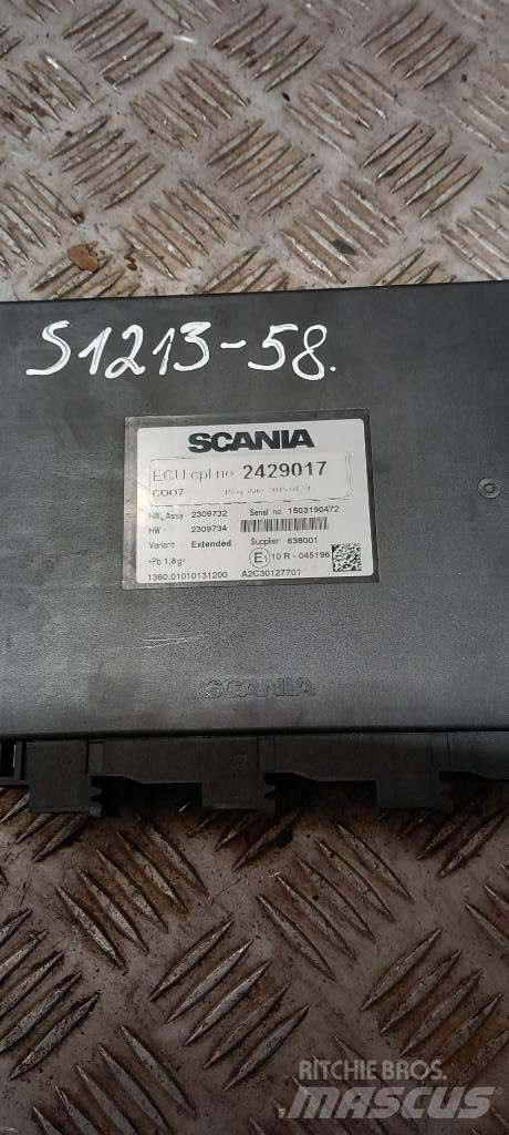 Scania R440  2429017 电子设备