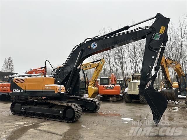 Hyundai R220LC-9S 履带挖掘机