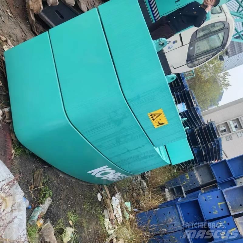 Kobelco 7080 履带起重机