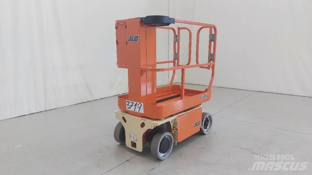 JLG 1230 ES 剪叉式升降机