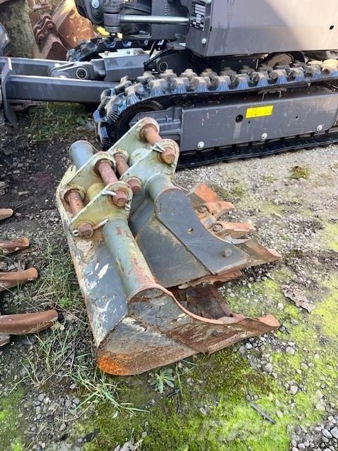 Volvo EC 18 E 小型挖掘机