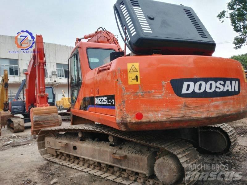 Doosan DH 225 LC-7 履带挖掘机