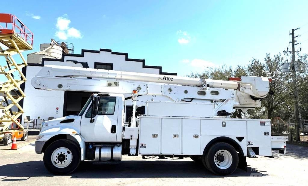 Altec AA 55 车载式高空作业车