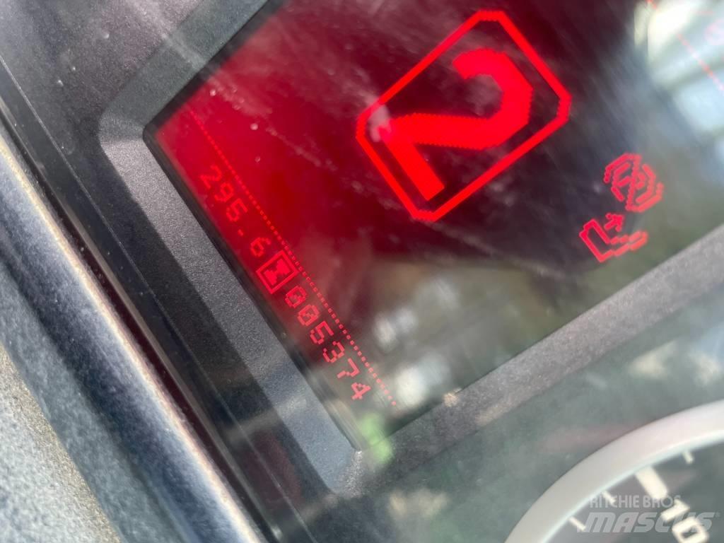 Merlo P 40.17 伸缩臂叉装车|叉装车