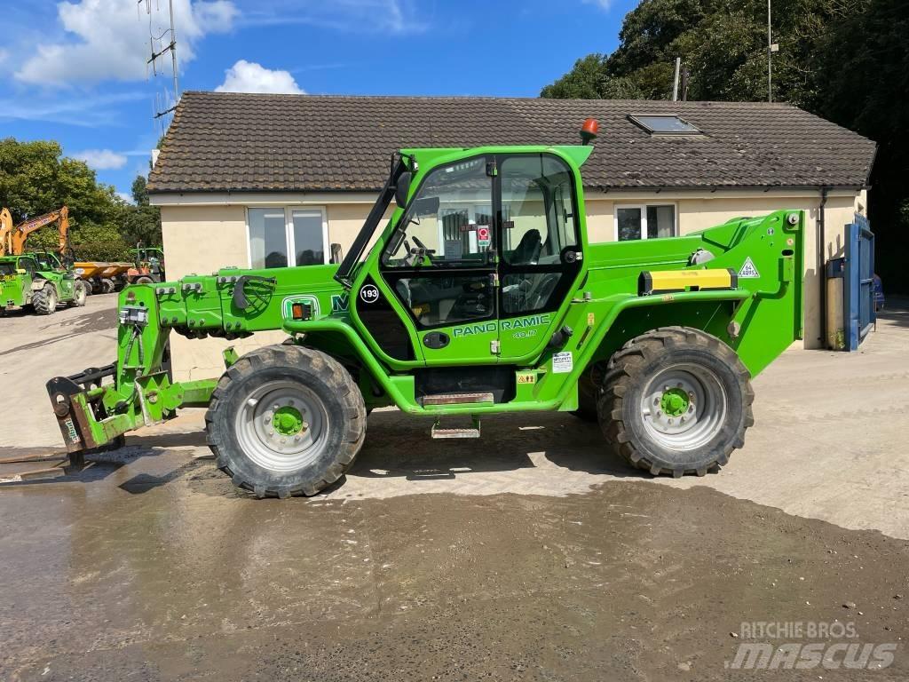 Merlo P 40.17 伸缩臂叉装车|叉装车
