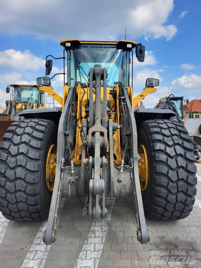 Volvo L 110 H 轮式装载机