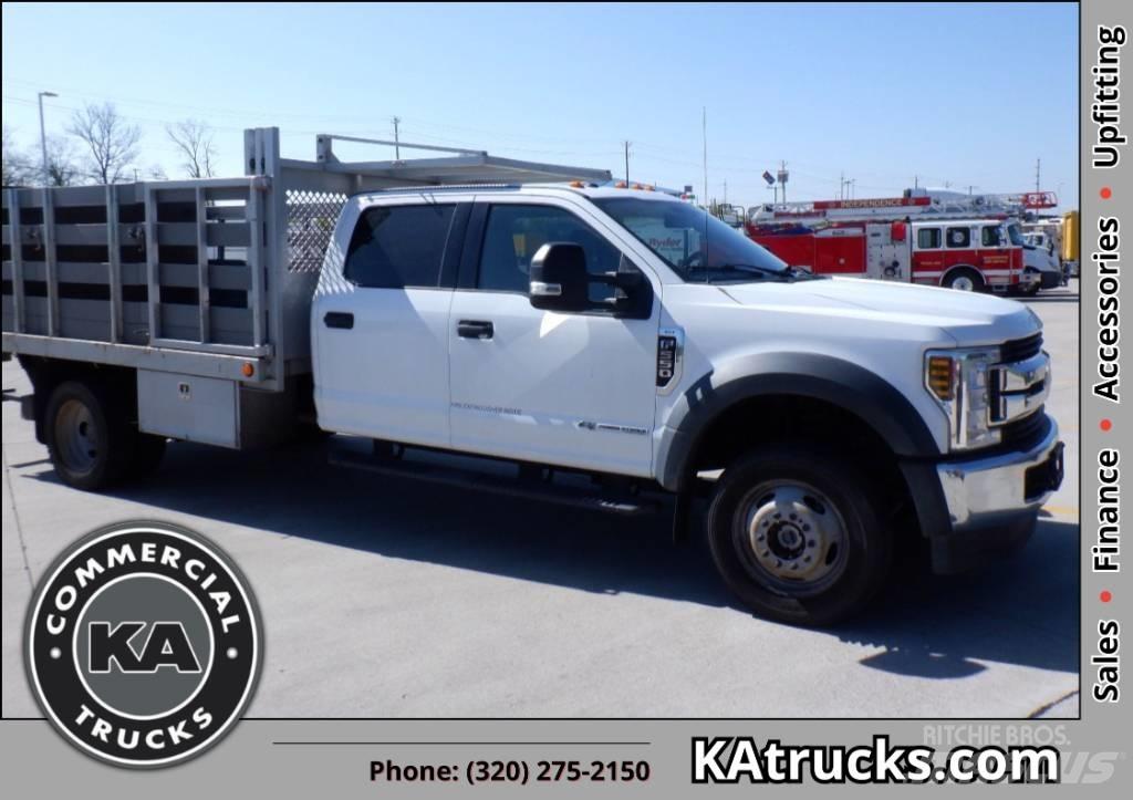 Ford F 550 XLT SD 平板栏板货车
