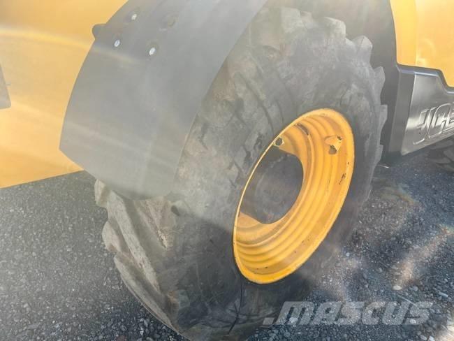 JCB 535-95 伸缩臂叉装车|叉装车