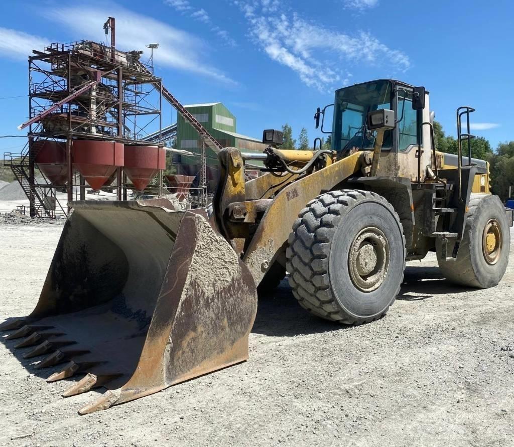 Komatsu WA 470-3 轮式装载机