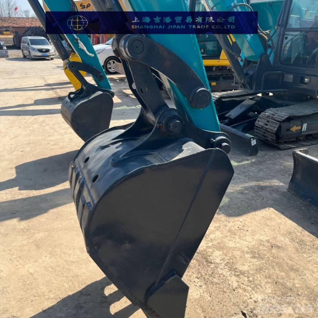 Sunward SWE 80 小型挖掘机