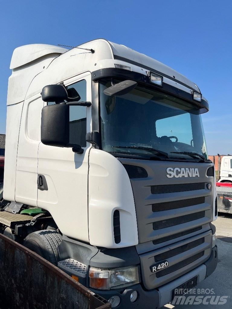 Scania CR19 驾驶室与内部