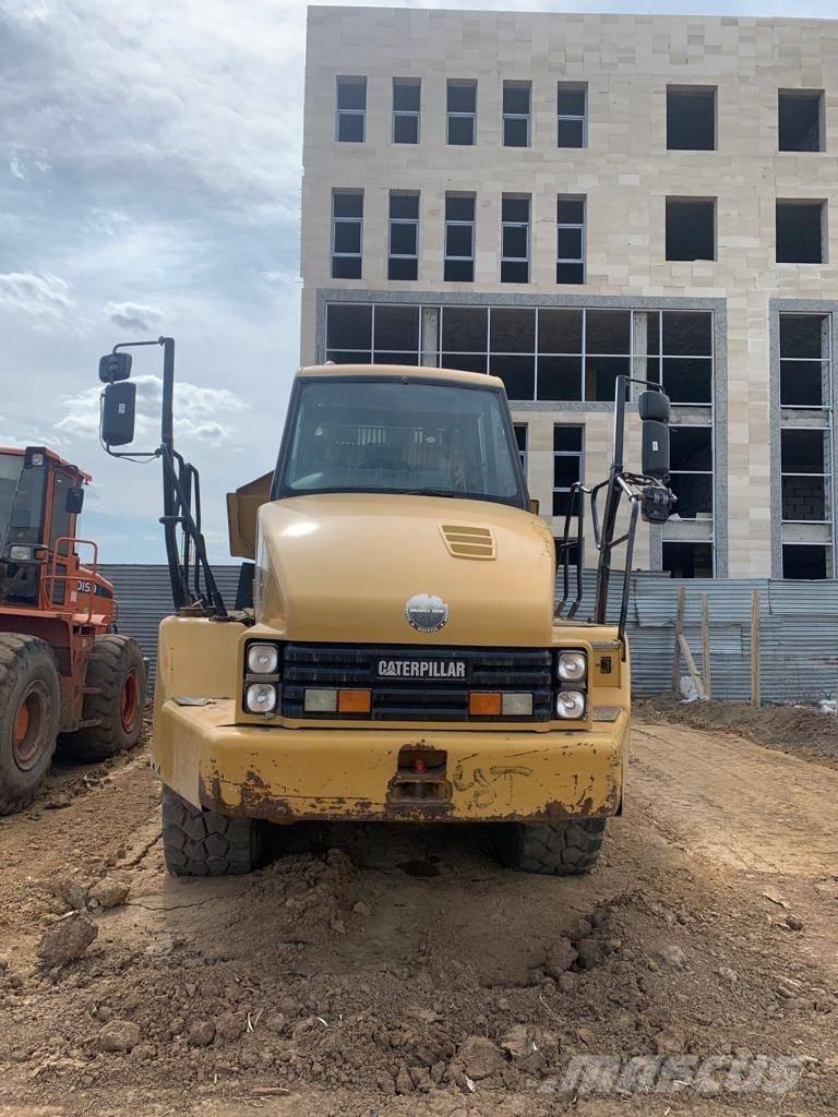 CAT 730 铰接式自卸车