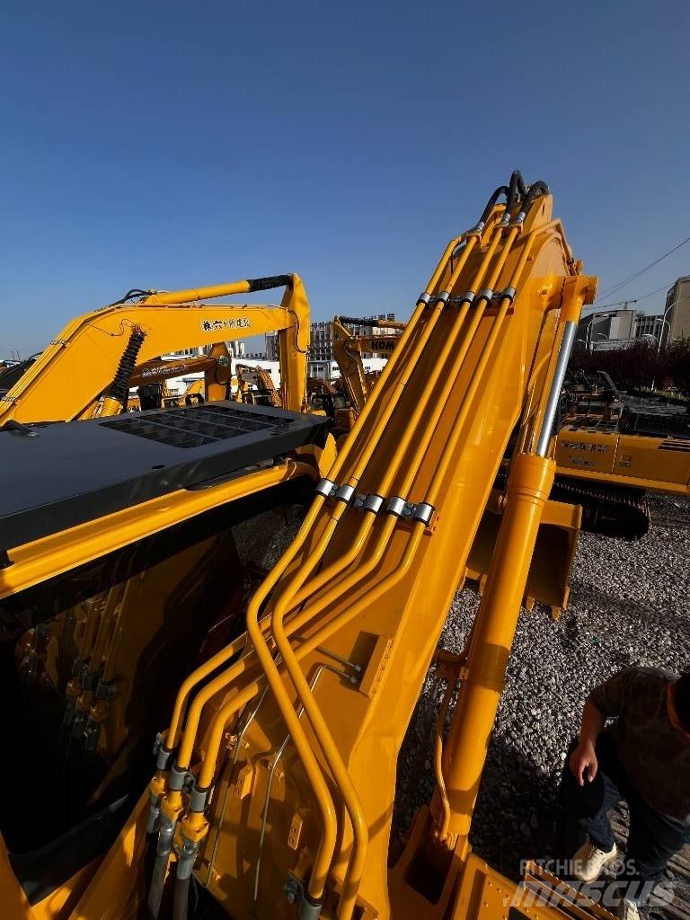 Komatsu PC450-8 履带挖掘机