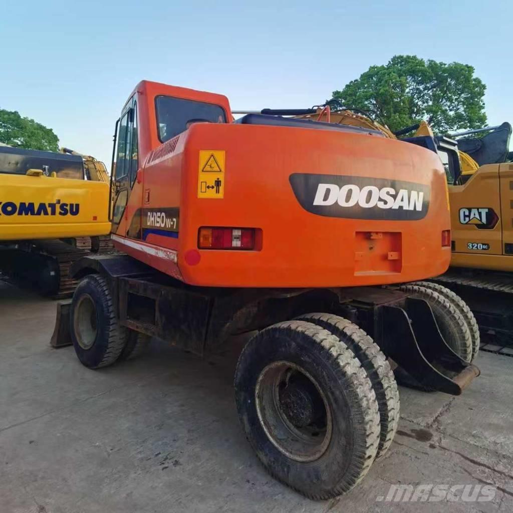 Doosan DH 150 W-7 轮式挖掘机