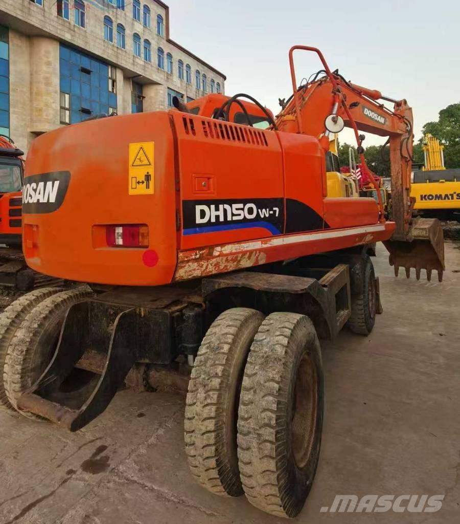 Doosan DH 150 W-7 轮式挖掘机