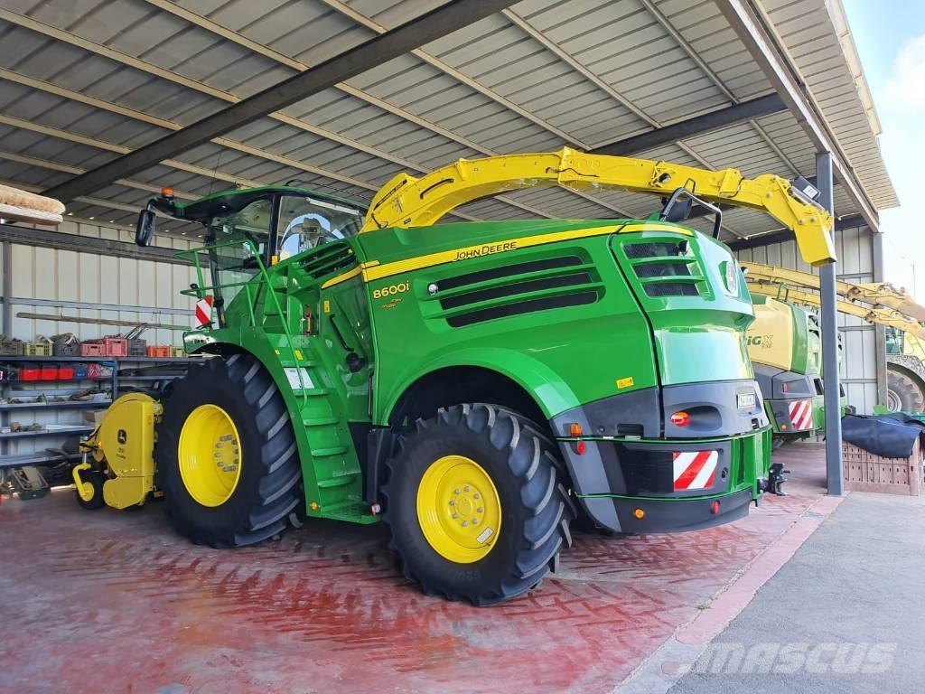 John Deere 8600I 自走式青贮饲料收割机