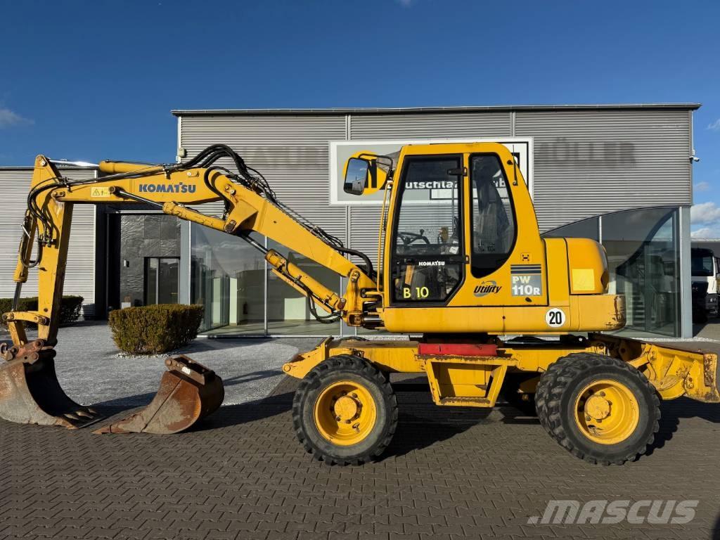 Komatsu PW 110 轮式挖掘机
