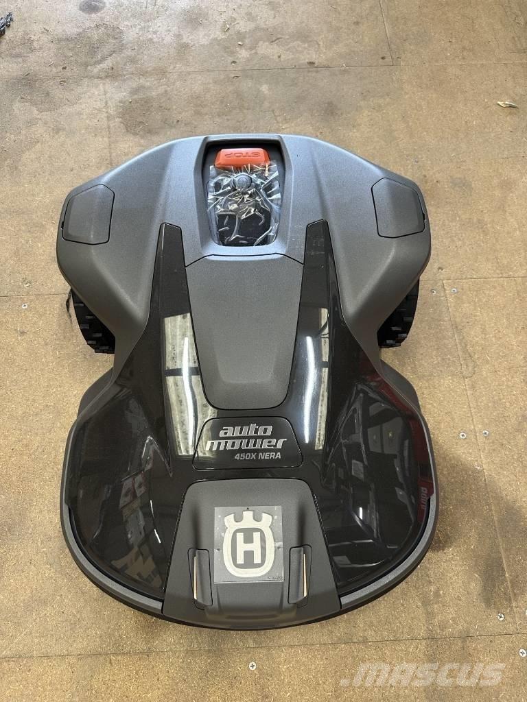 Husqvarna AM450X 机器人割草机