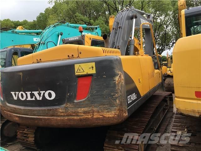 Volvo EC240 履带挖掘机