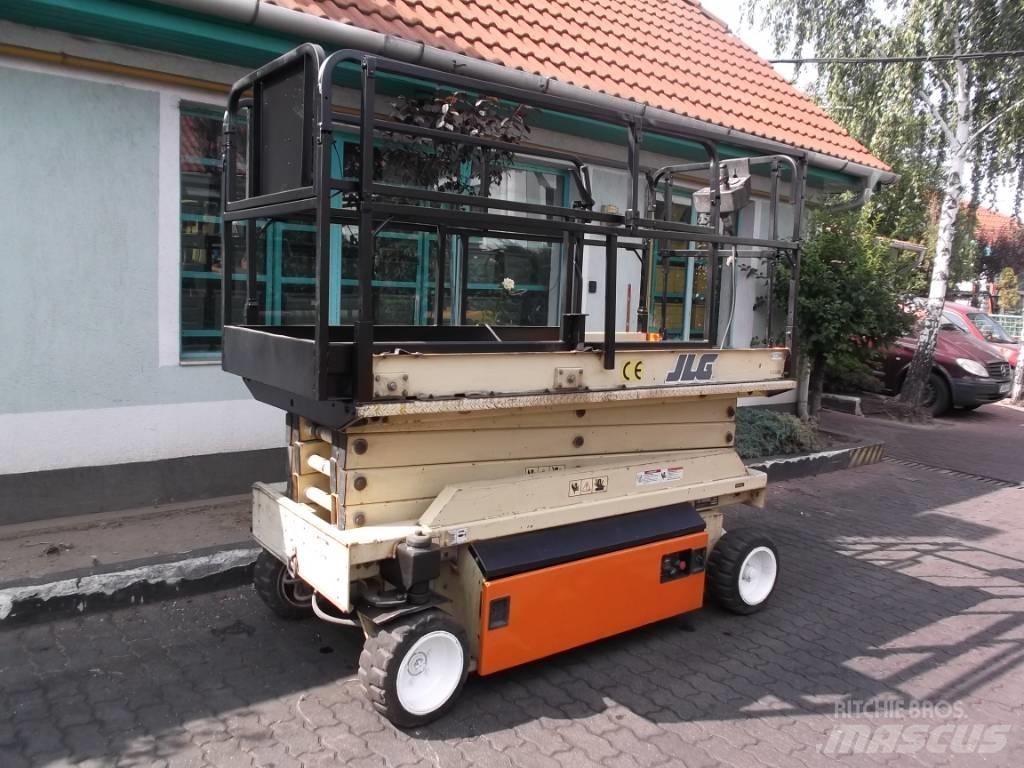JLG 2646E      V-2288 客货电梯
