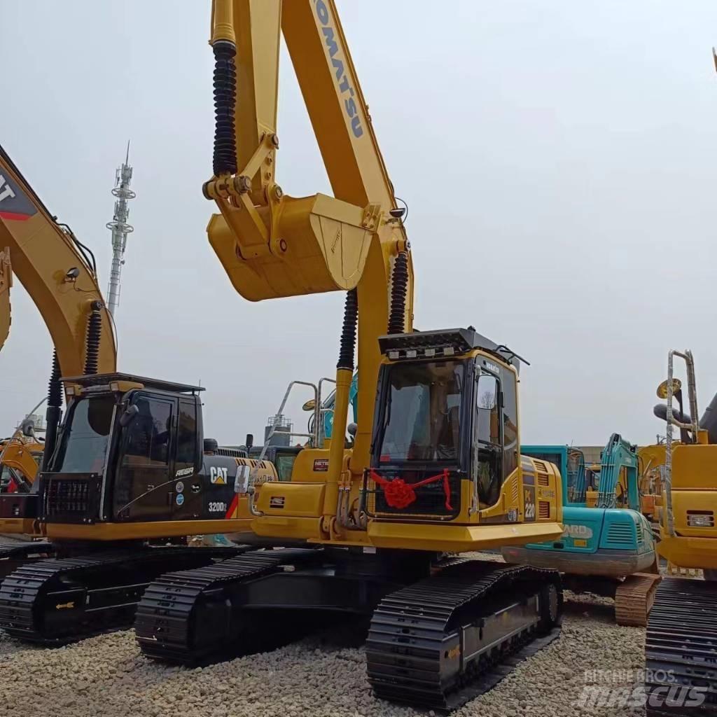 Komatsu PC 220 履带挖掘机