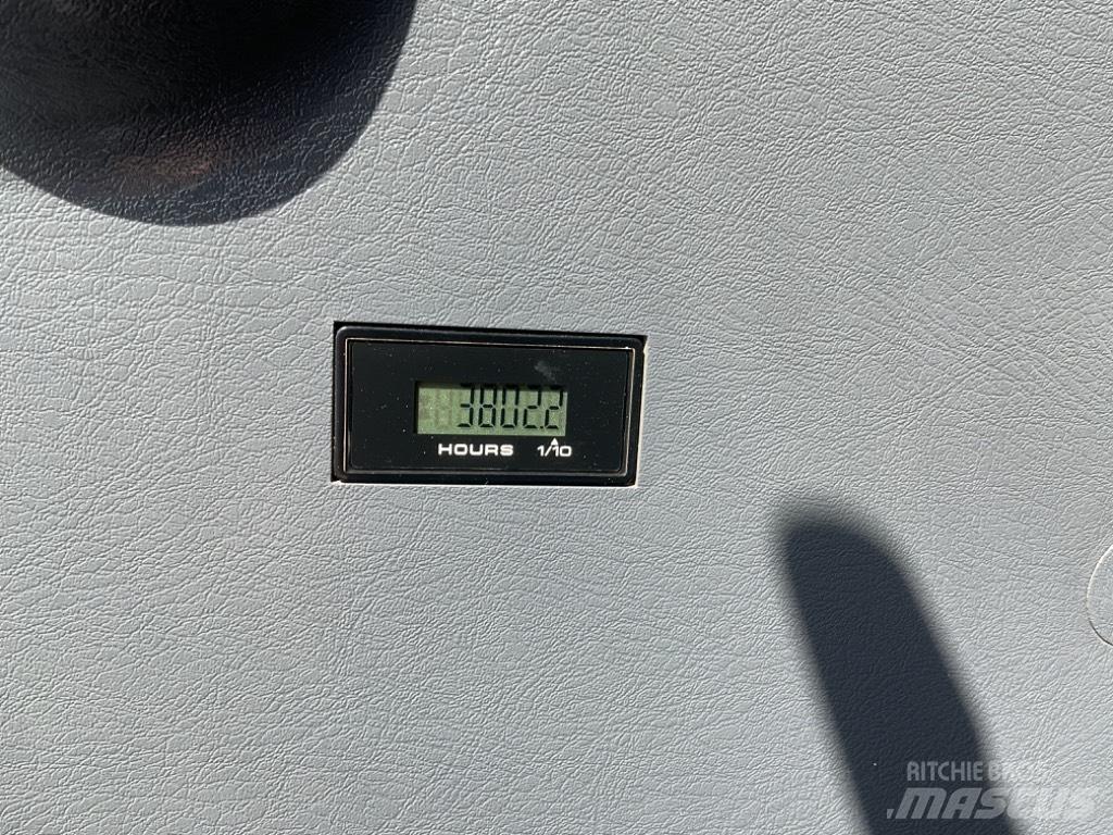 Hyundai HX145A LCR 特种挖掘机
