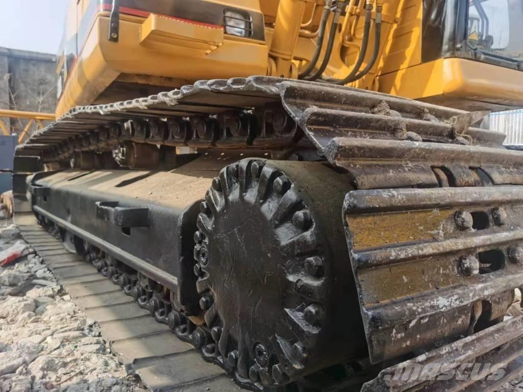 CAT 320BL 履带挖掘机