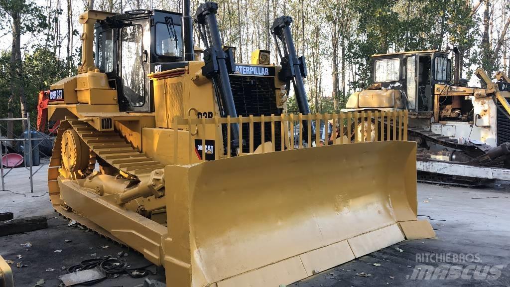 CAT D8R 履带式推土机