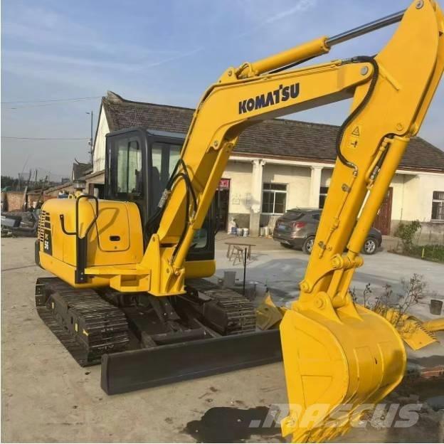 Komatsu PC56-7 小型挖掘机