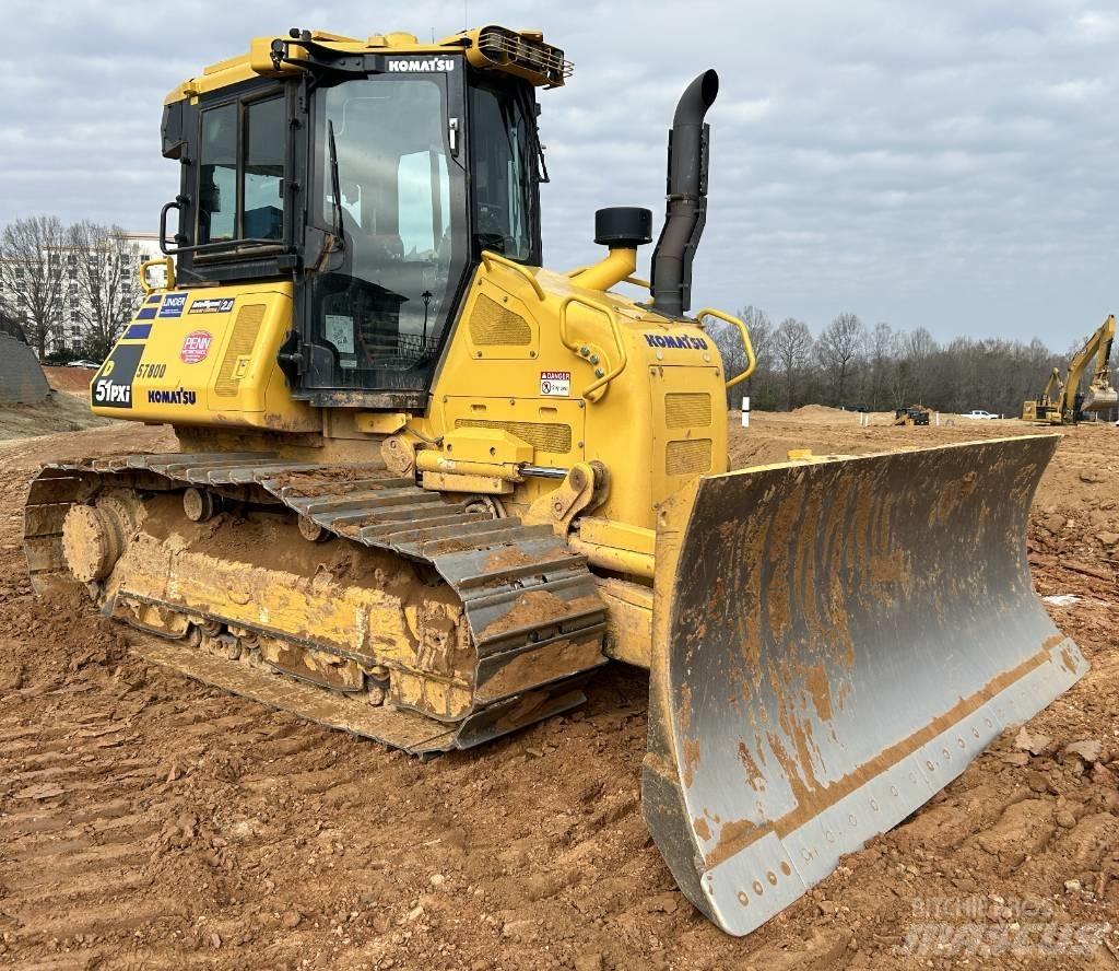 Komatsu D51PXi-24 履带式推土机