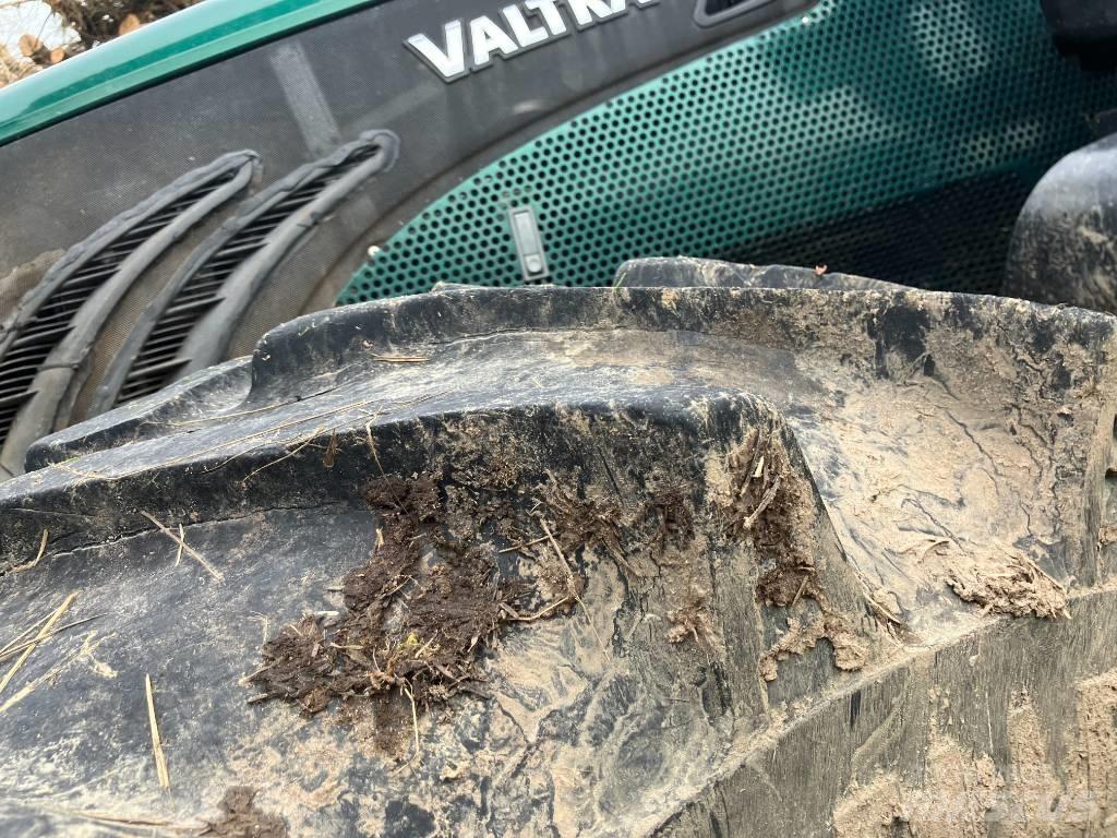 Valtra T 213 V 林业拖拉机