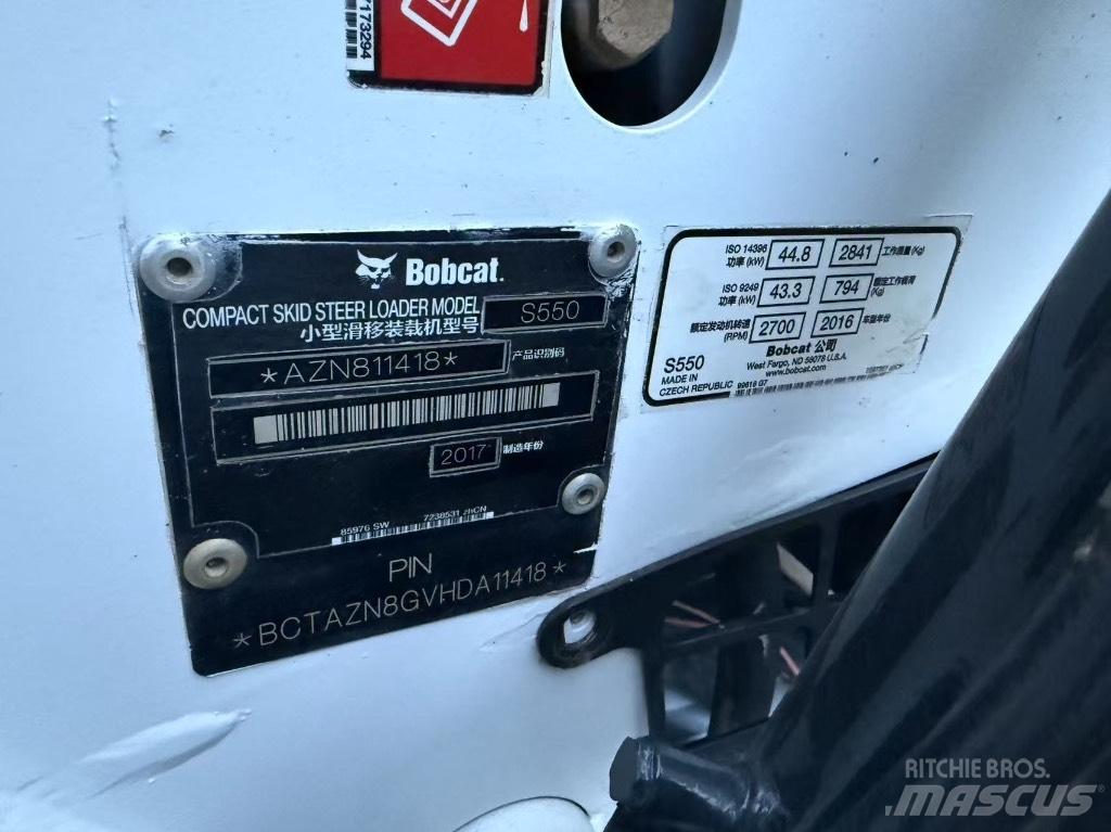 Bobcat S 550 滑移装载机