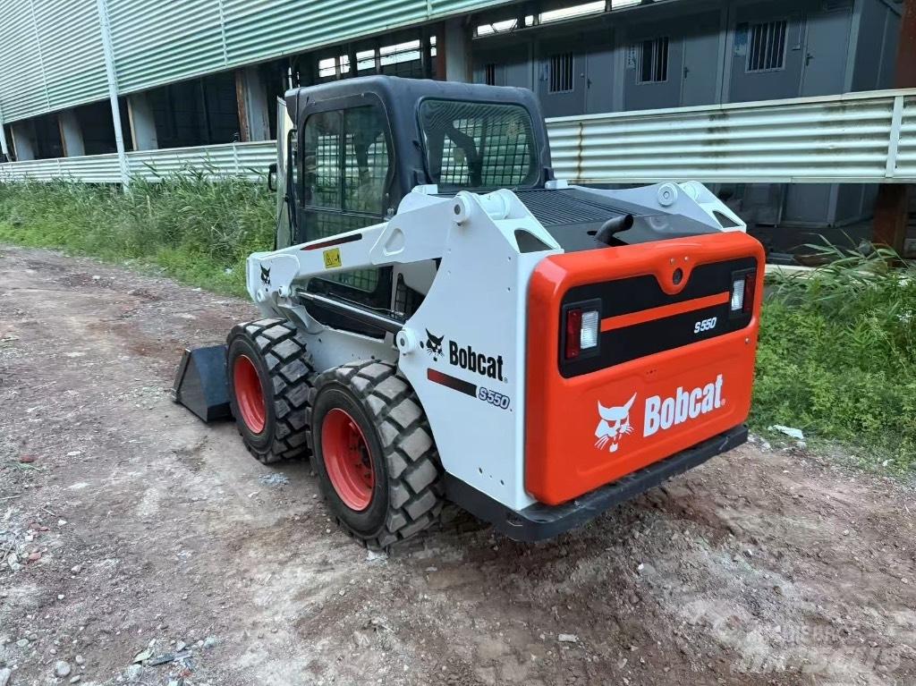Bobcat S 550 滑移装载机