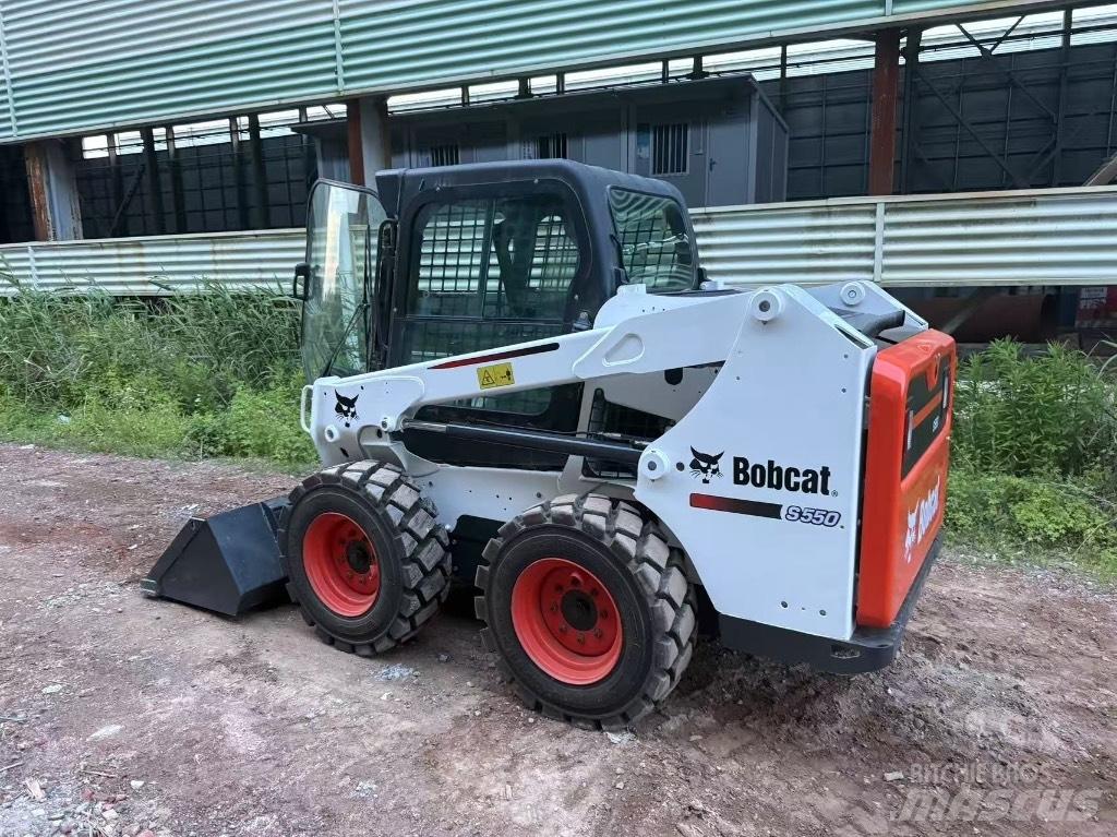 Bobcat S 550 滑移装载机
