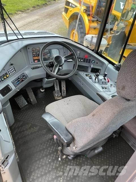 Volvo A30E 铰接式自卸车