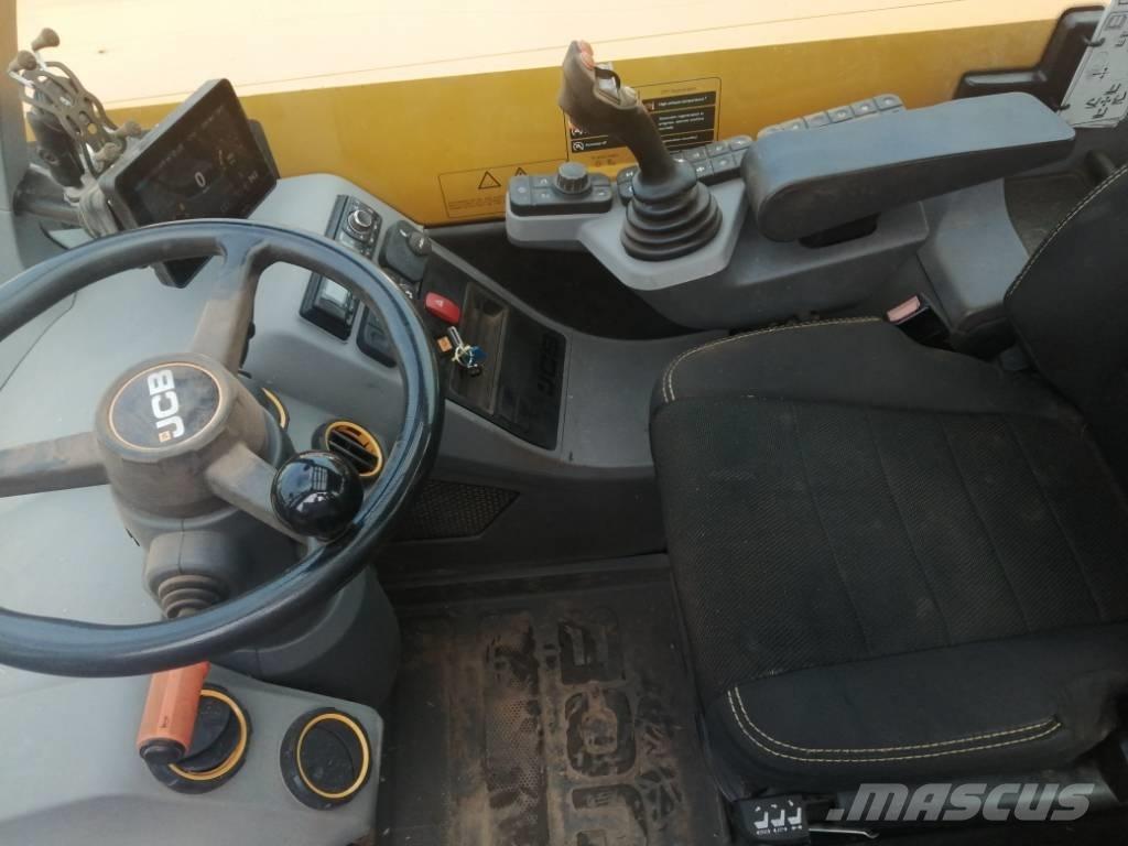 JCB 542-70 Agri Xtra 电动叉车