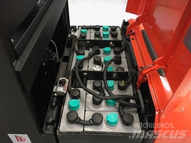 Toyota OSE 100 W 低架装载机