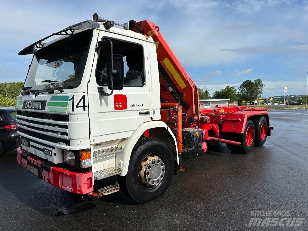 Scania P 93 M 起重车