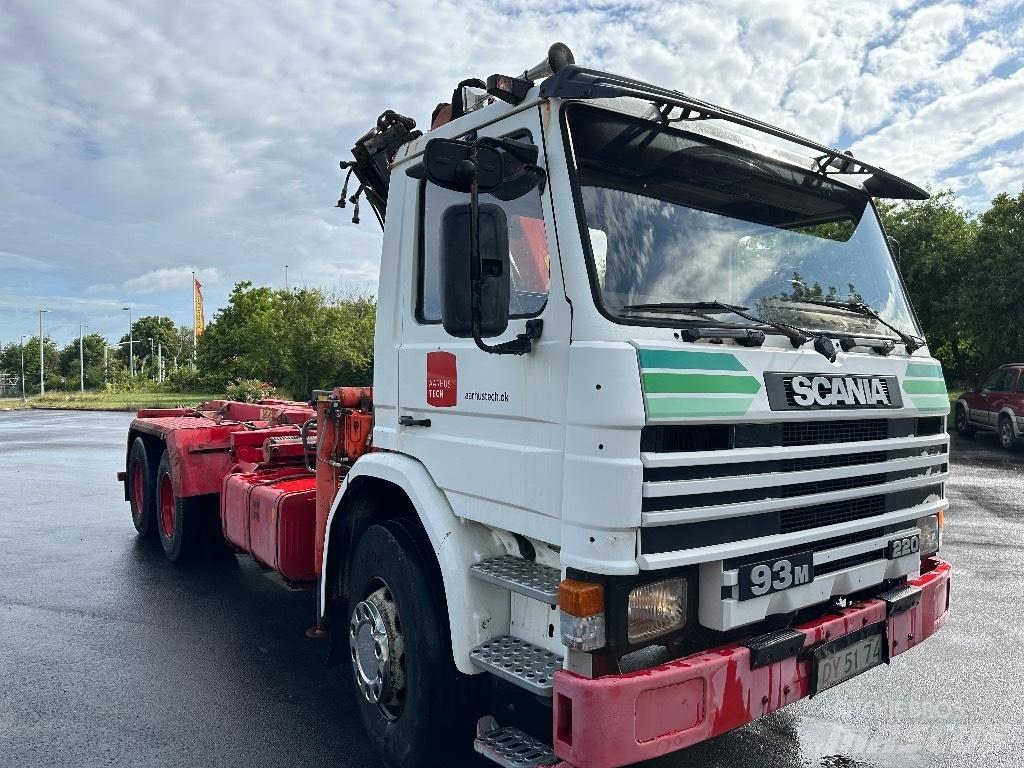 Scania P 93 M 起重车