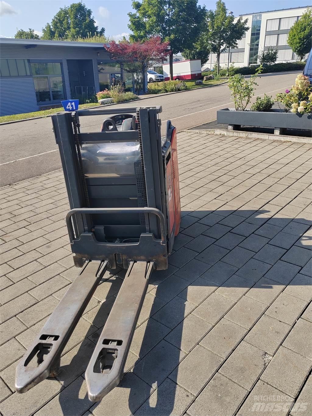 Linde L12 LHP SP 手推堆垛车
