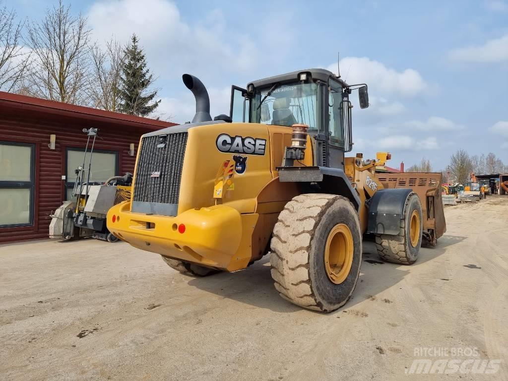 CASE 821 FXR 轮式装载机