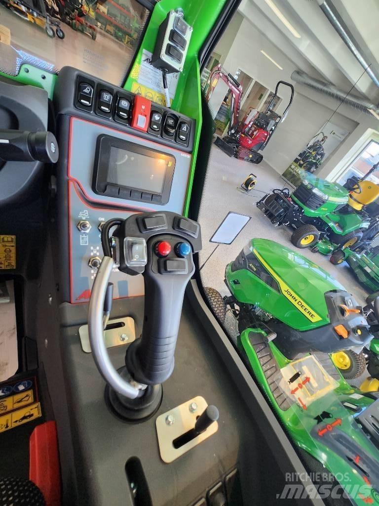 Avant 760 I 滑移装载机