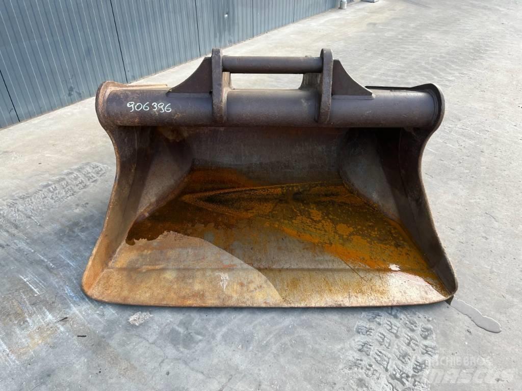 Gjerstad S70 挖斗