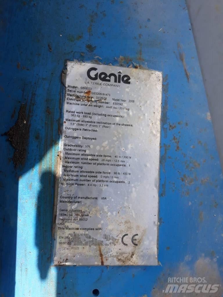Genie 2032 剪叉式升降机