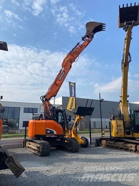 Doosan DX140LCR-5 履带挖掘机