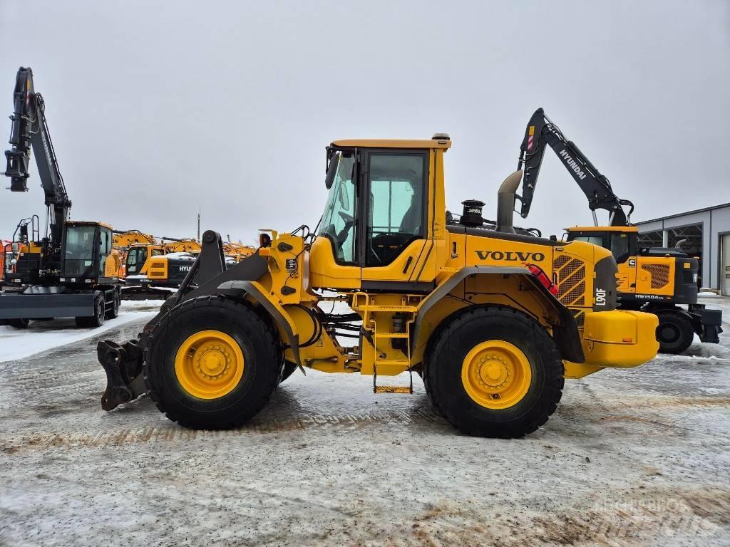 Volvo L 90 F 轮式装载机