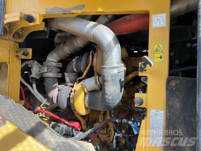 CAT 950 轮式装载机