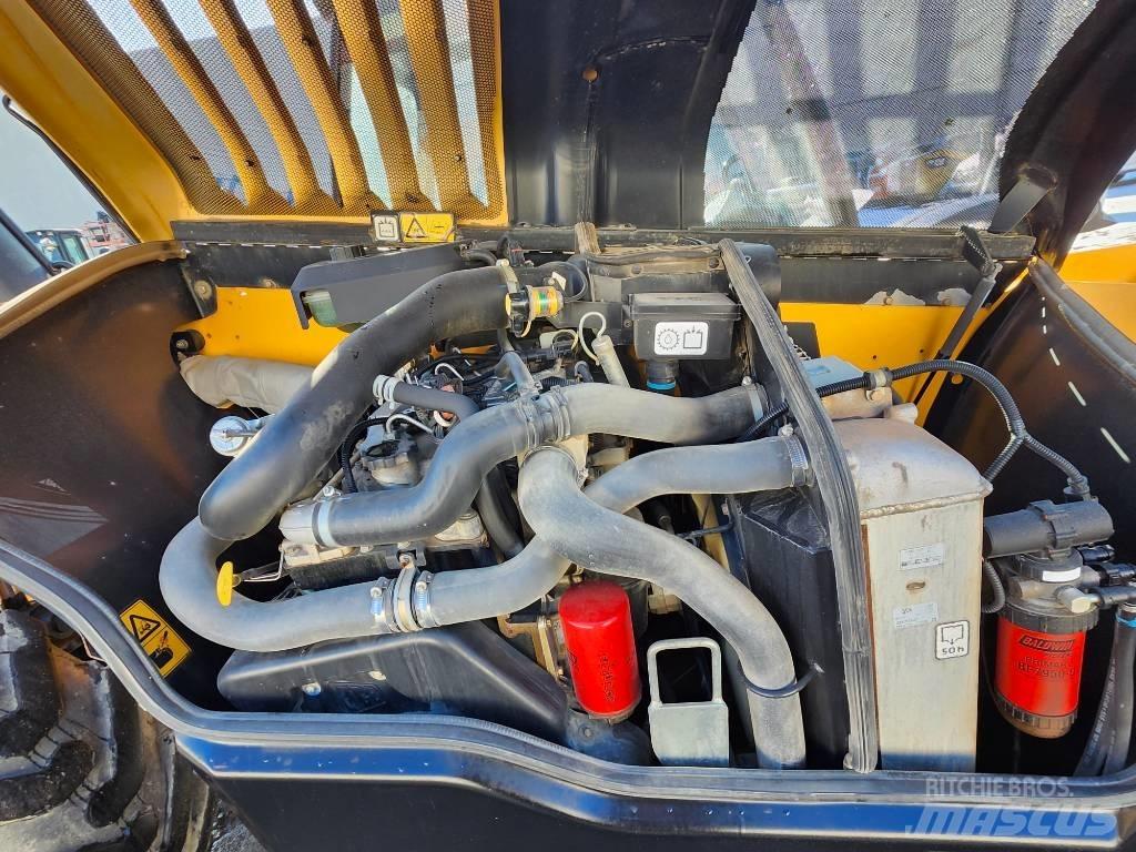 JCB 507-42 伸缩臂叉装车|叉装车