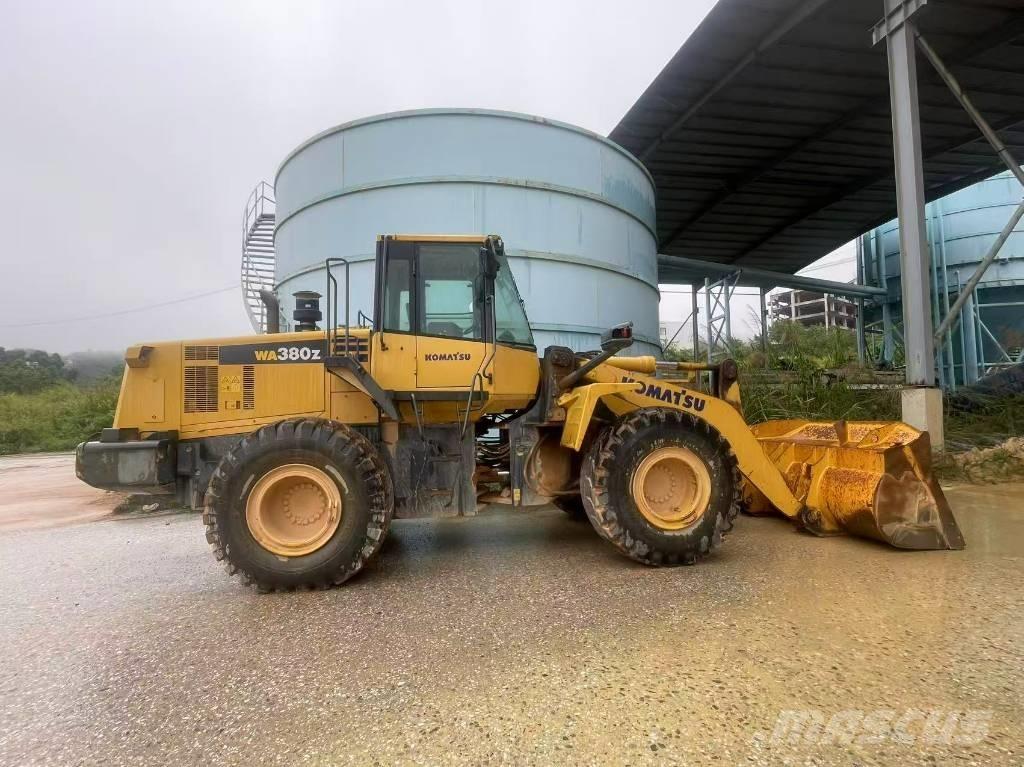 Komatsu WA 380-6 轮式装载机