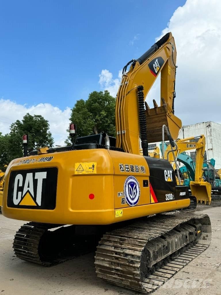 CAT 320 D 中型挖掘机